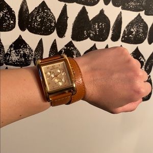 Leather wrist watch